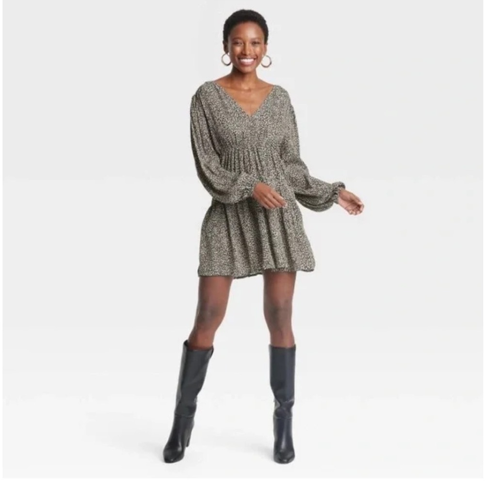 A New Day women dress medium 8 10 mini long sleeve vneck vback tan black leopard